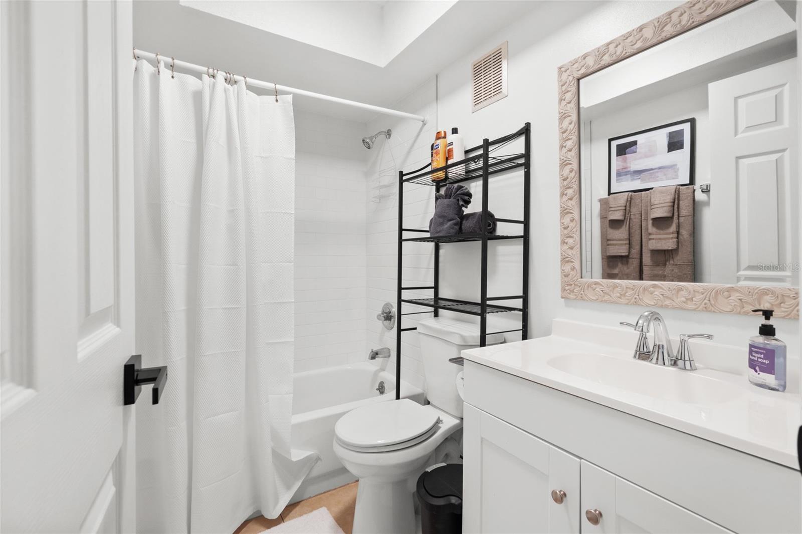 205 S GLENDALE DR #B — photo 10
