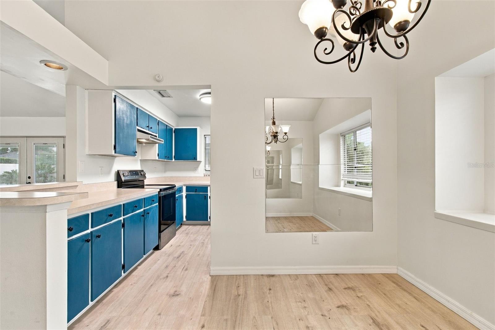 8742 OSAGE DR — photo 10