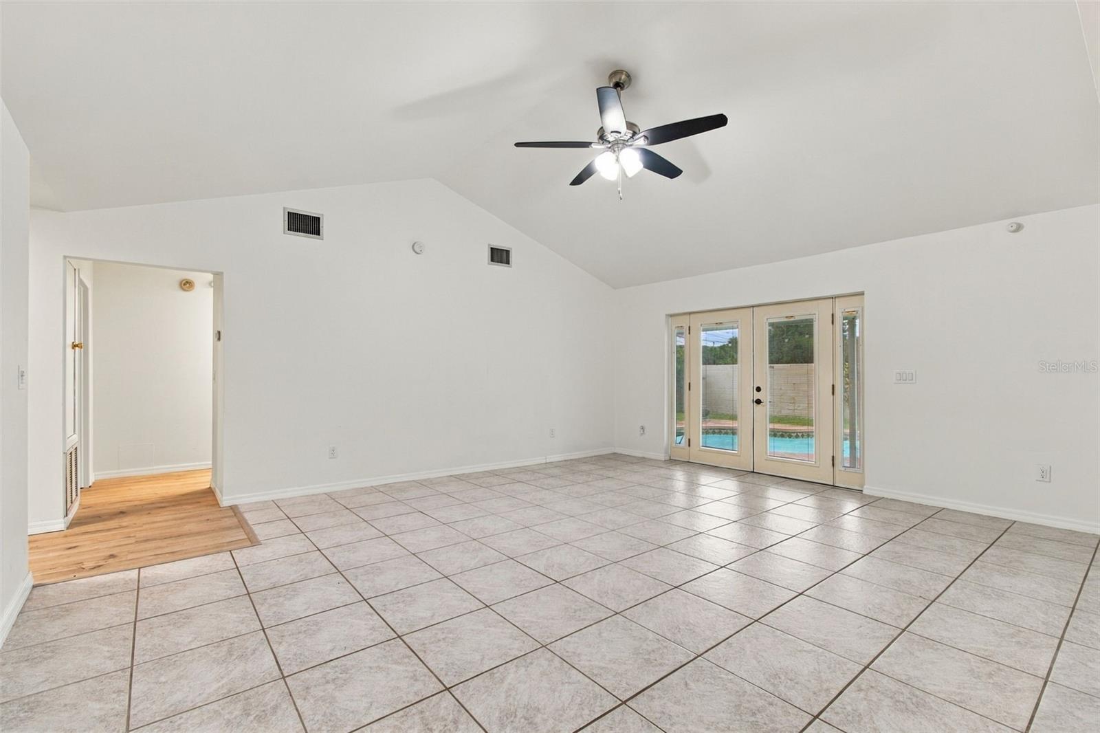 8742 OSAGE DR — photo 6
