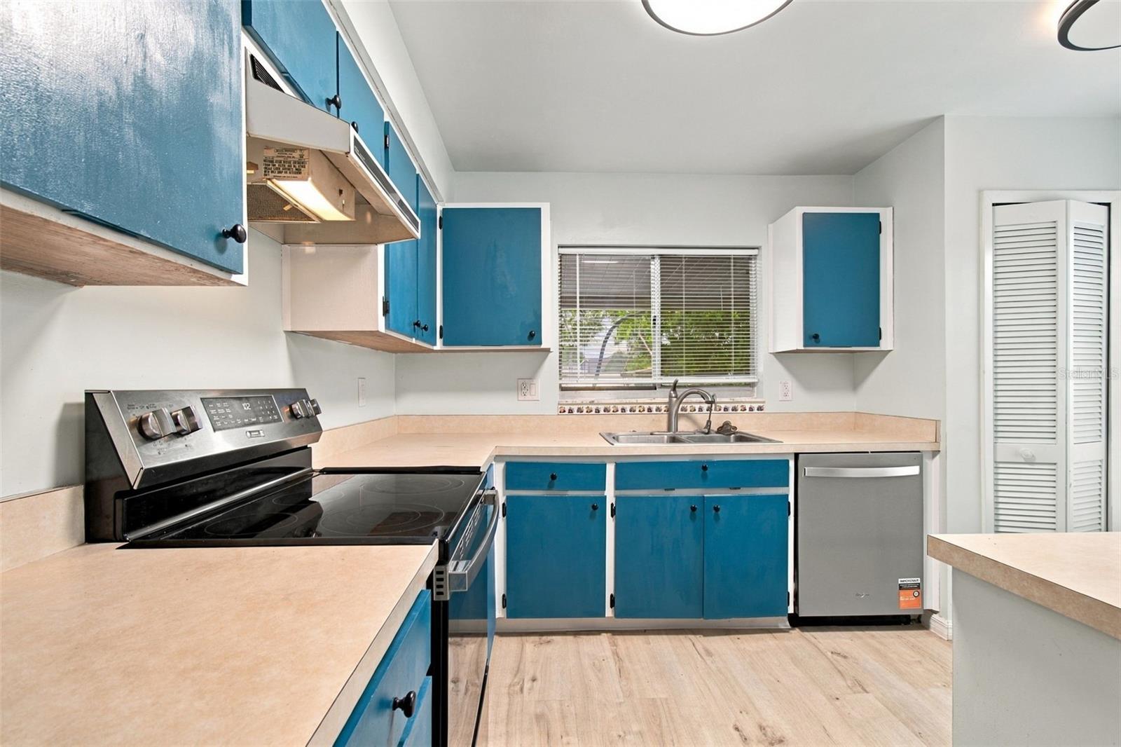 8742 OSAGE DR — photo 13