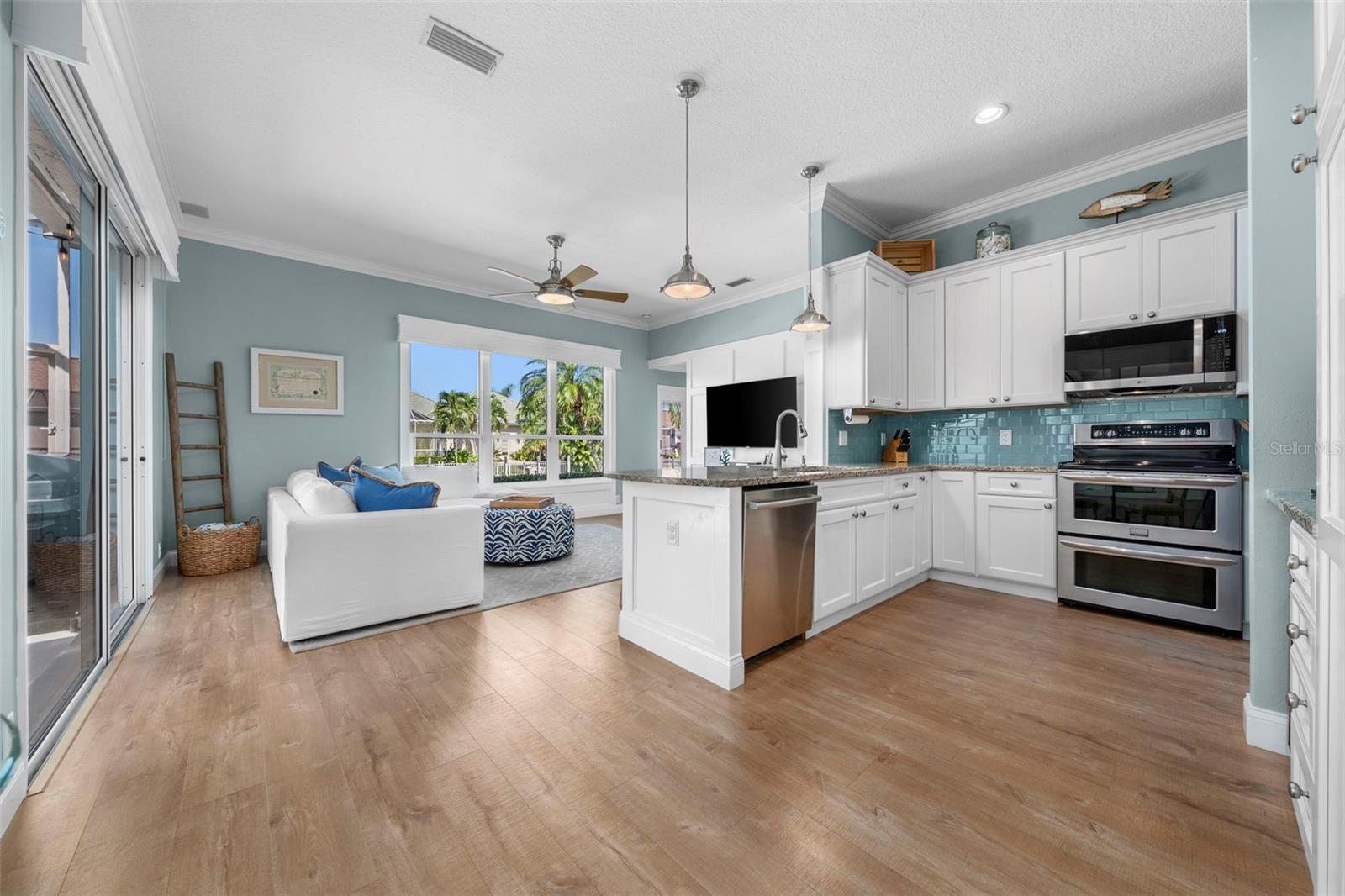 4739 COMPASS DR — photo 8