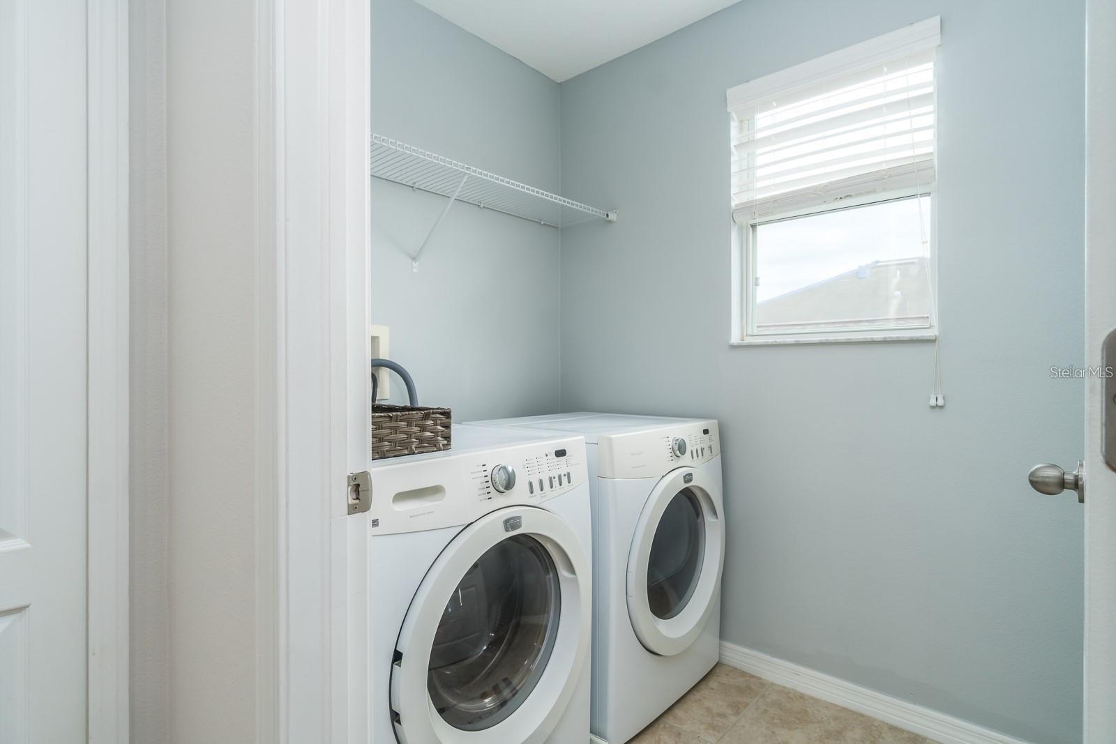 7704 MAROON PEAK DR — photo 20