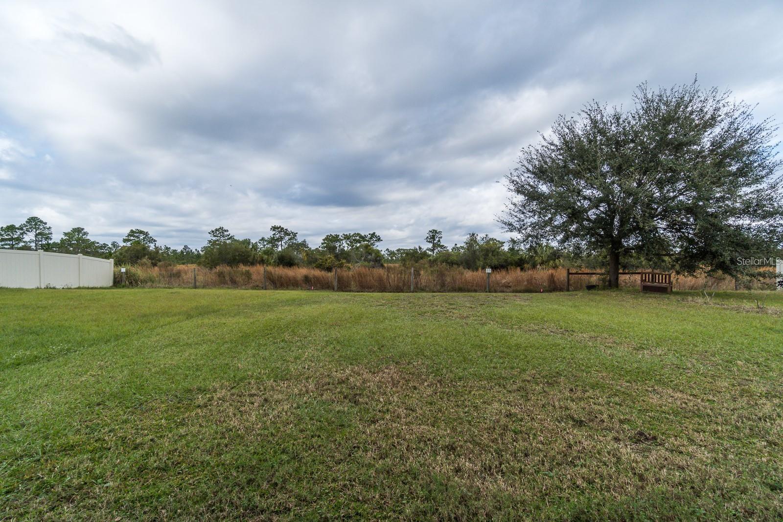 7704 MAROON PEAK DR — photo 22