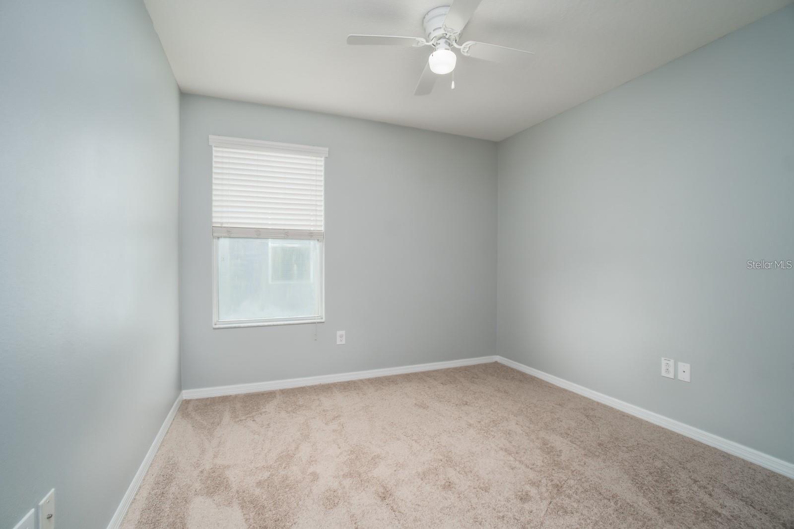 7704 MAROON PEAK DR — photo 18
