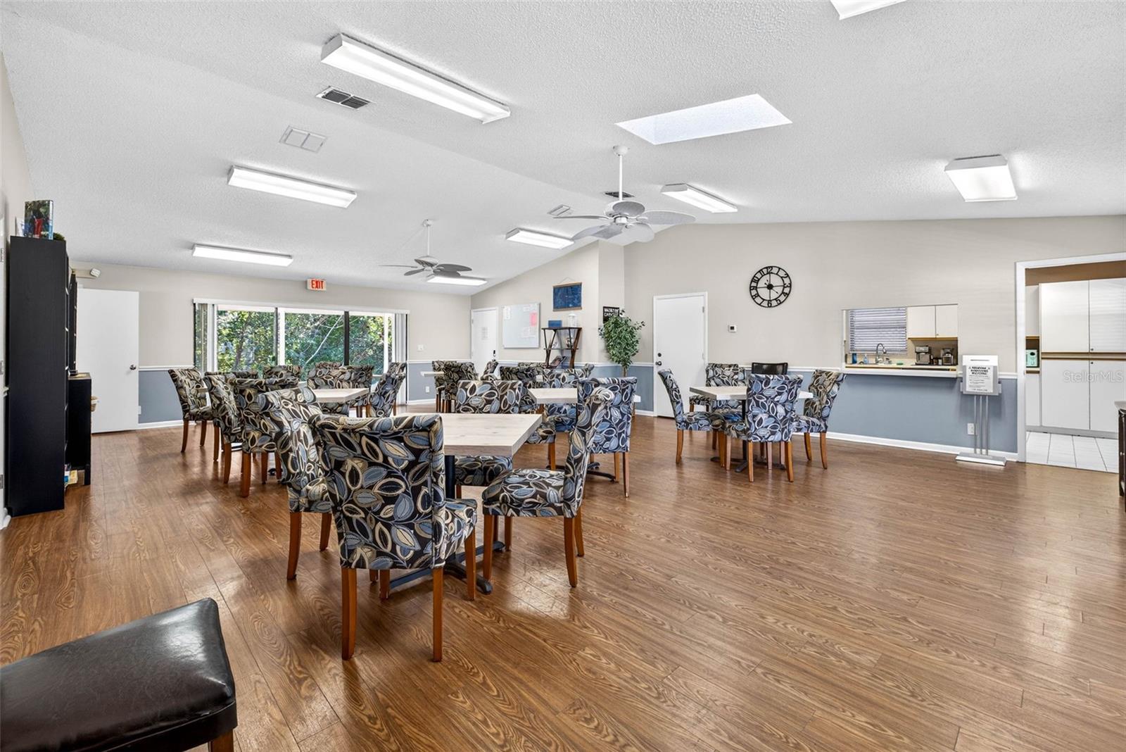 800 COVE CAY DR #7D — photo 36
