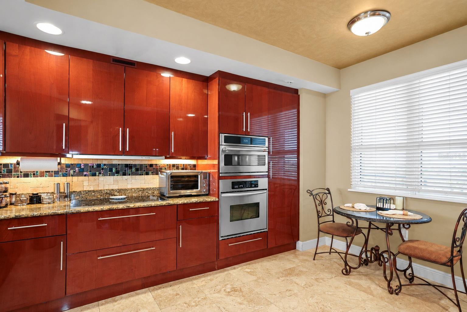 5823 BOWEN DANIEL DR #704 — photo 28