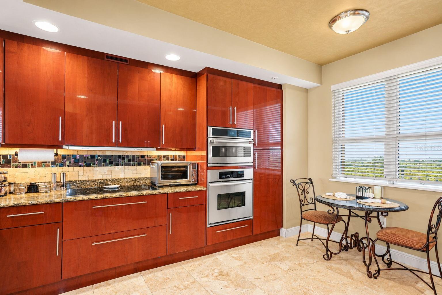 5823 BOWEN DANIEL DR #704 — photo 30