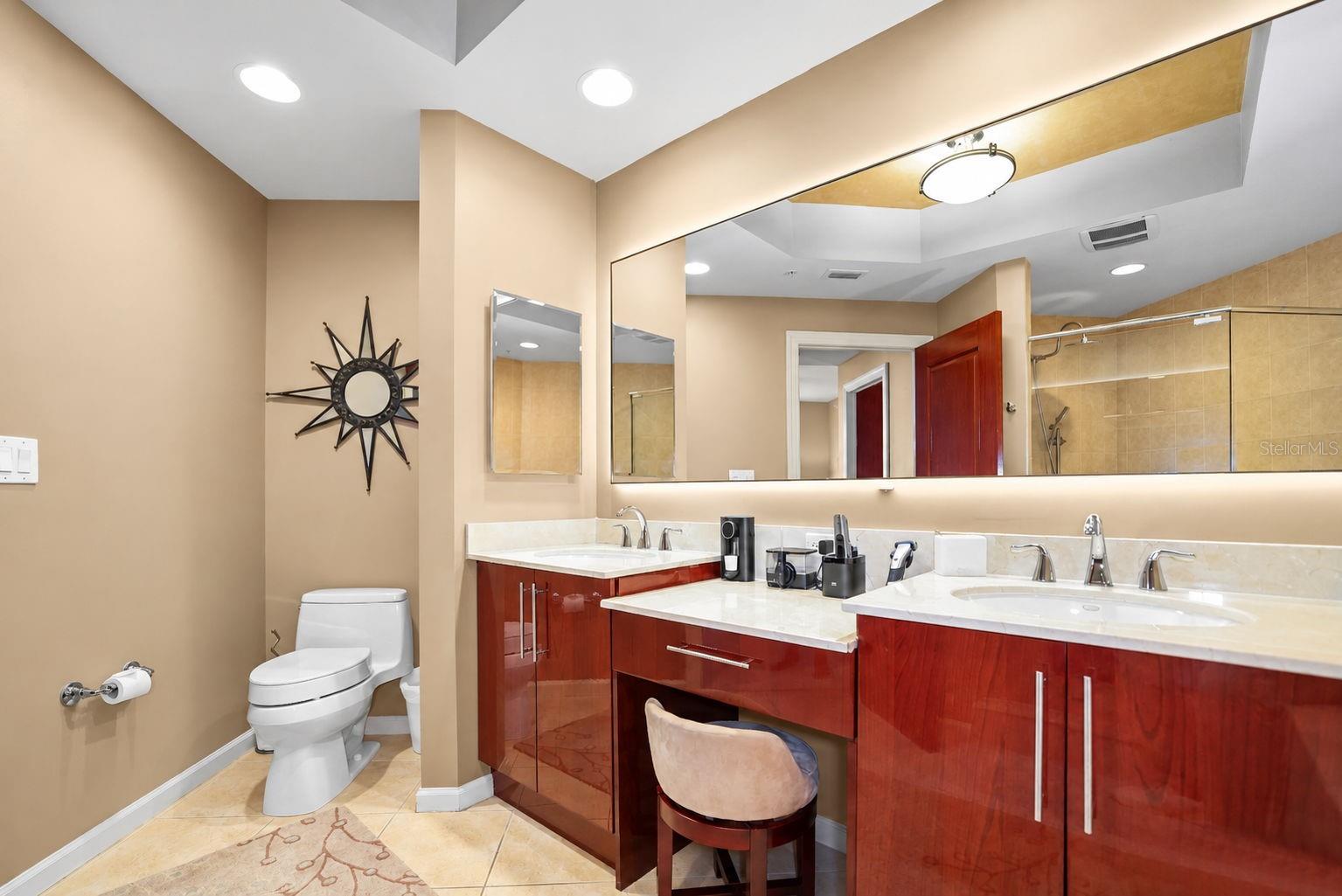 5823 BOWEN DANIEL DR #704 — photo 39