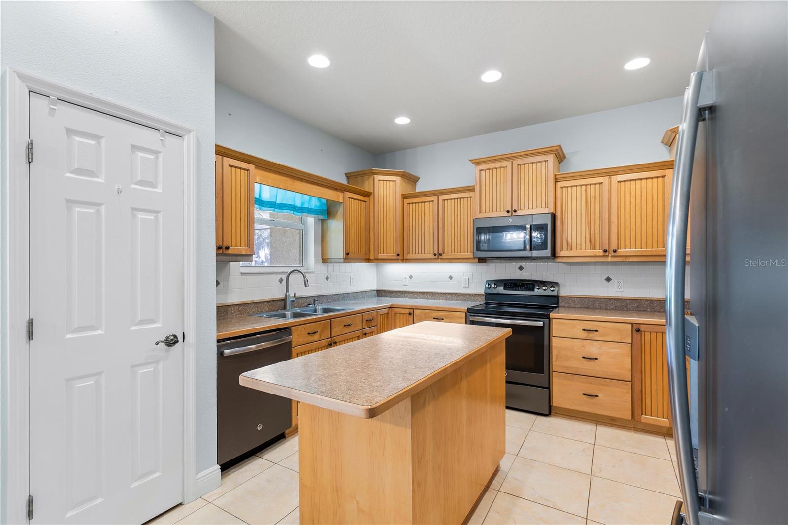6514 LAKE IRENE DR — photo 25