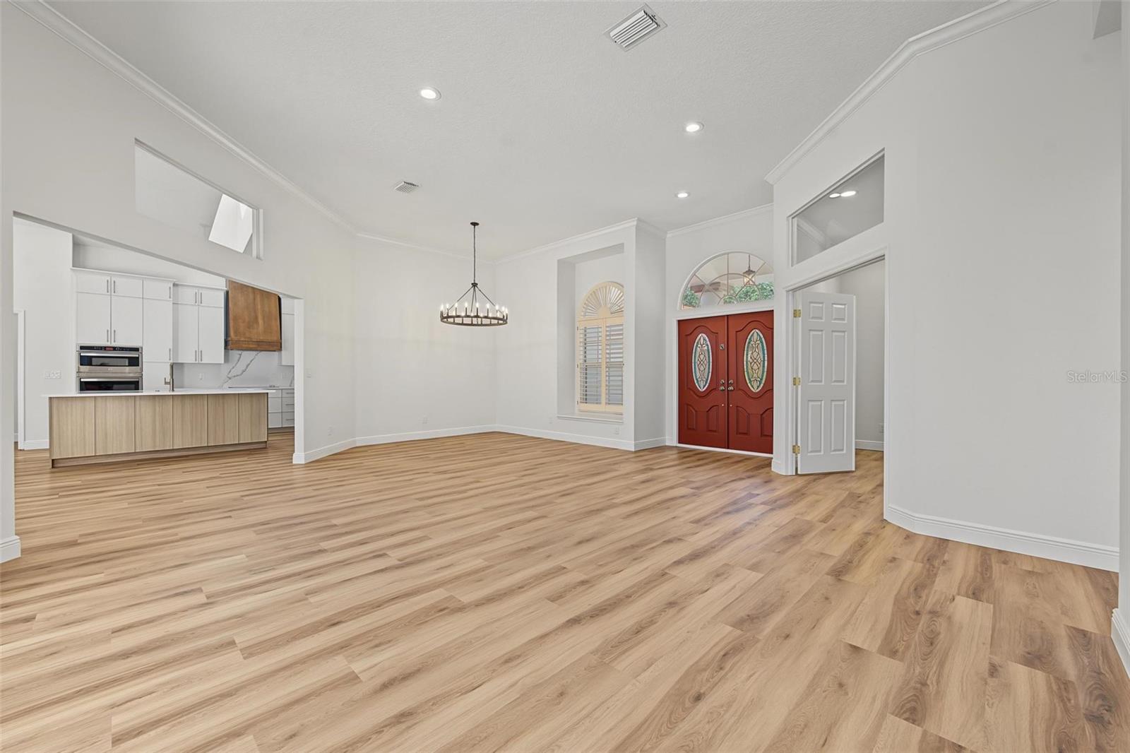 4878 SHERBROOK DR — photo 8