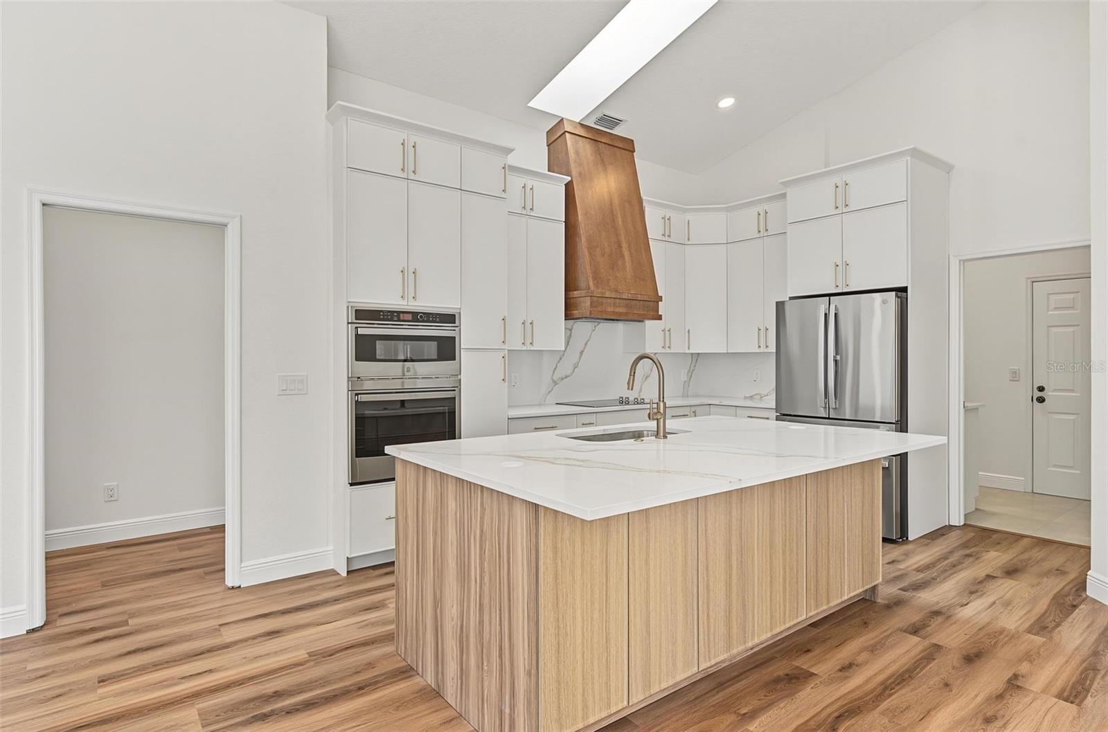 4878 SHERBROOK DR — photo 15
