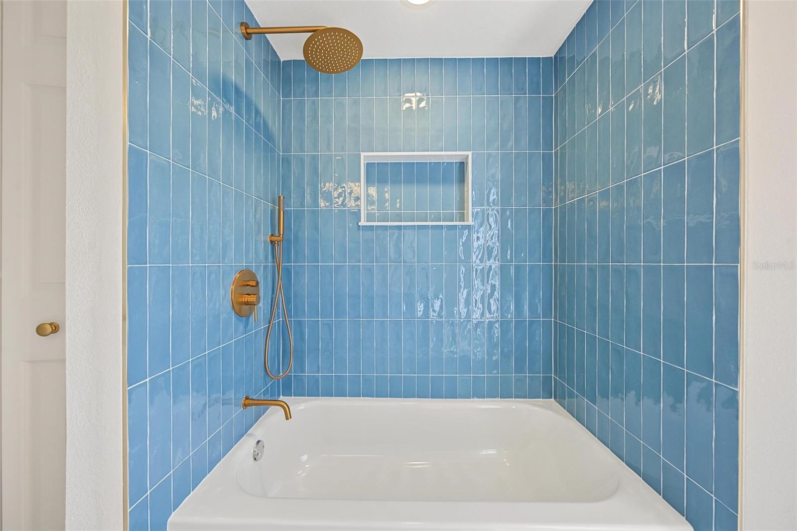 4878 SHERBROOK DR — photo 31
