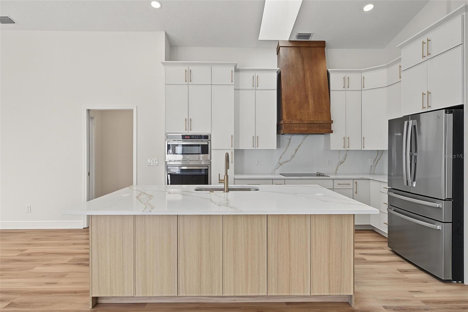 4878 SHERBROOK DR — photo 12