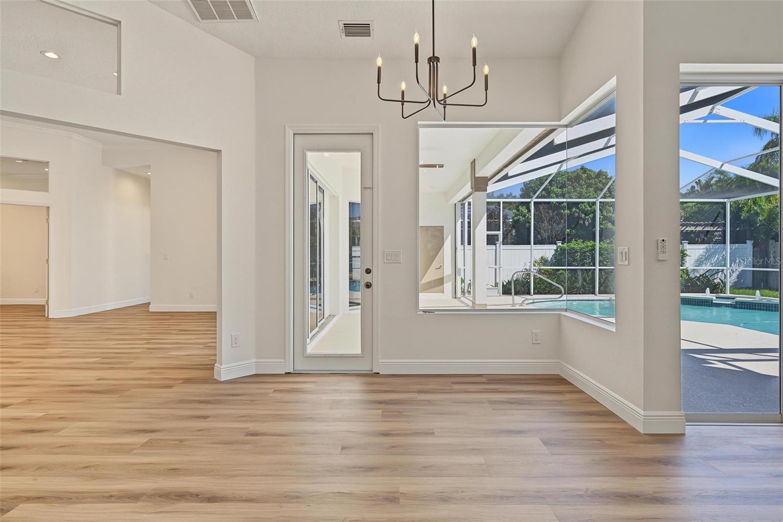 4878 SHERBROOK DR — photo 21