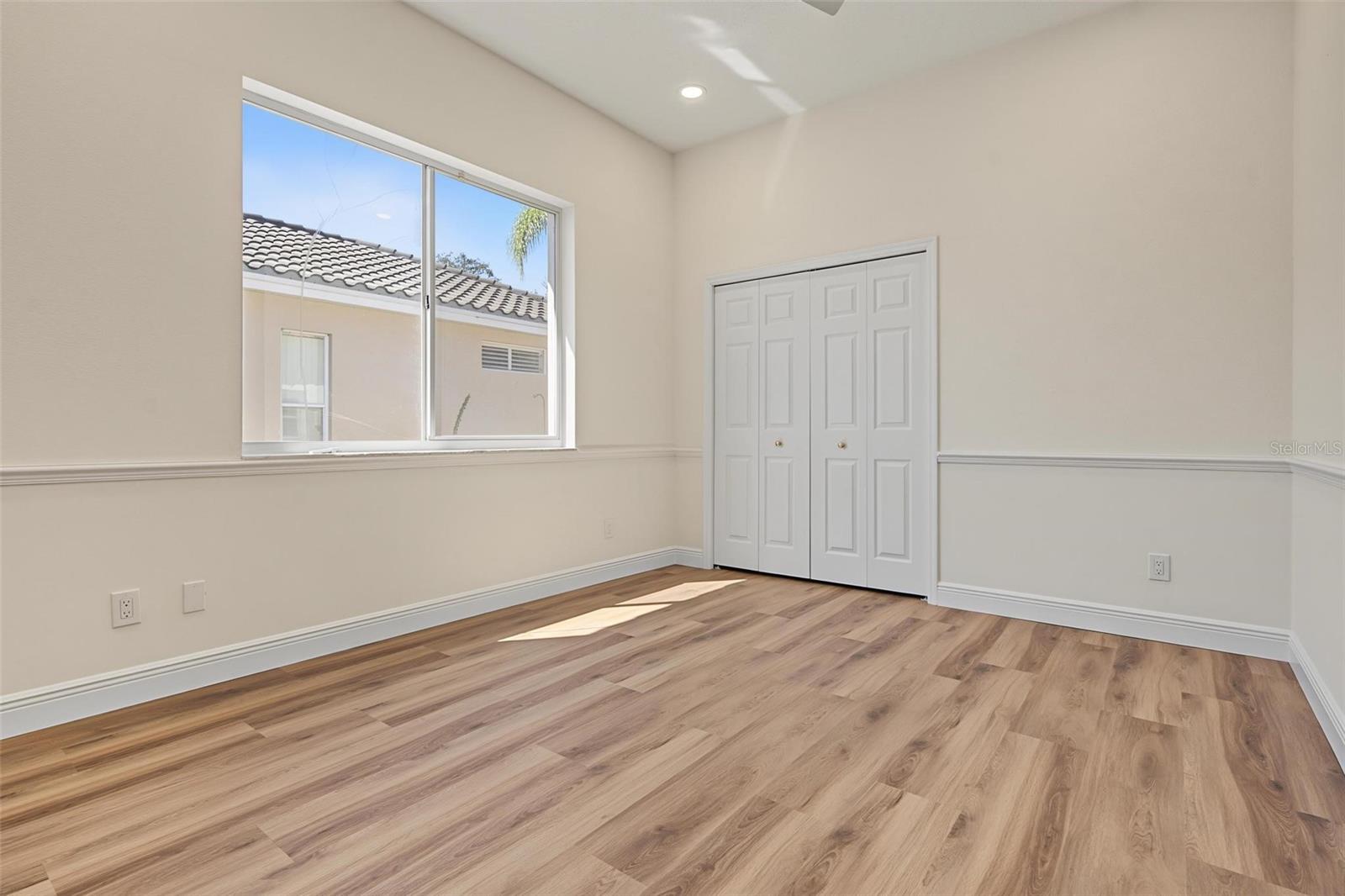 4878 SHERBROOK DR — photo 32