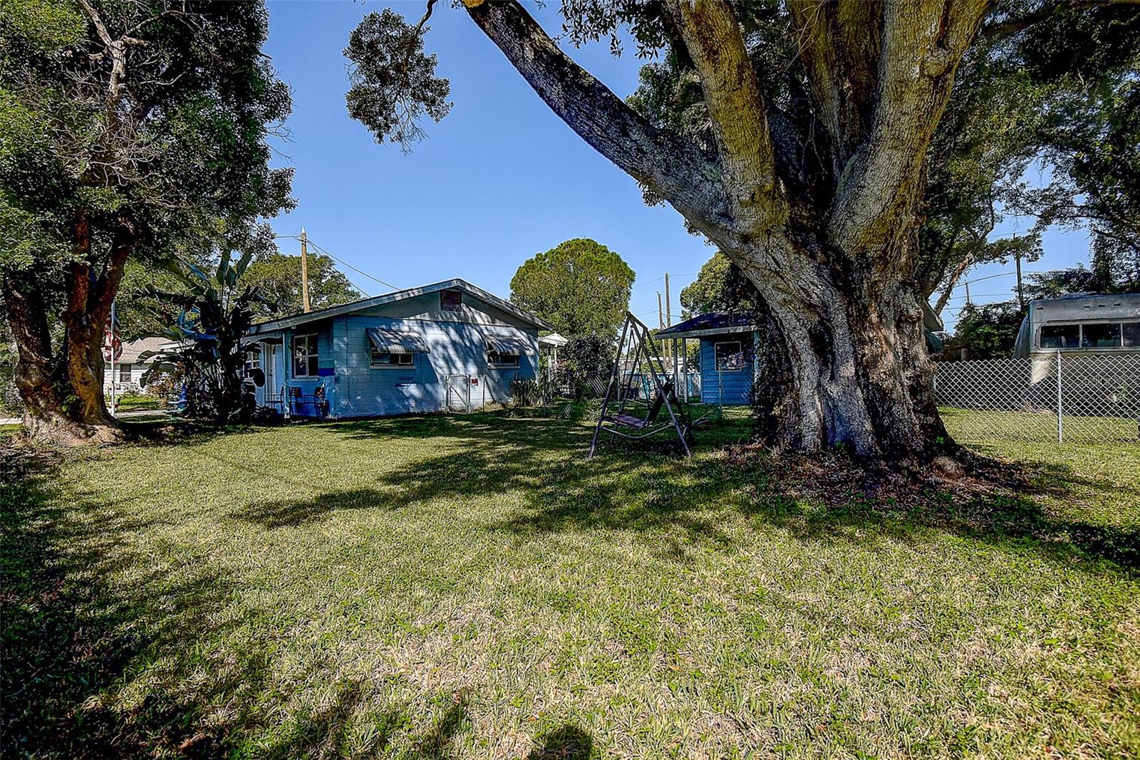 498 STREMMA RD — photo 3