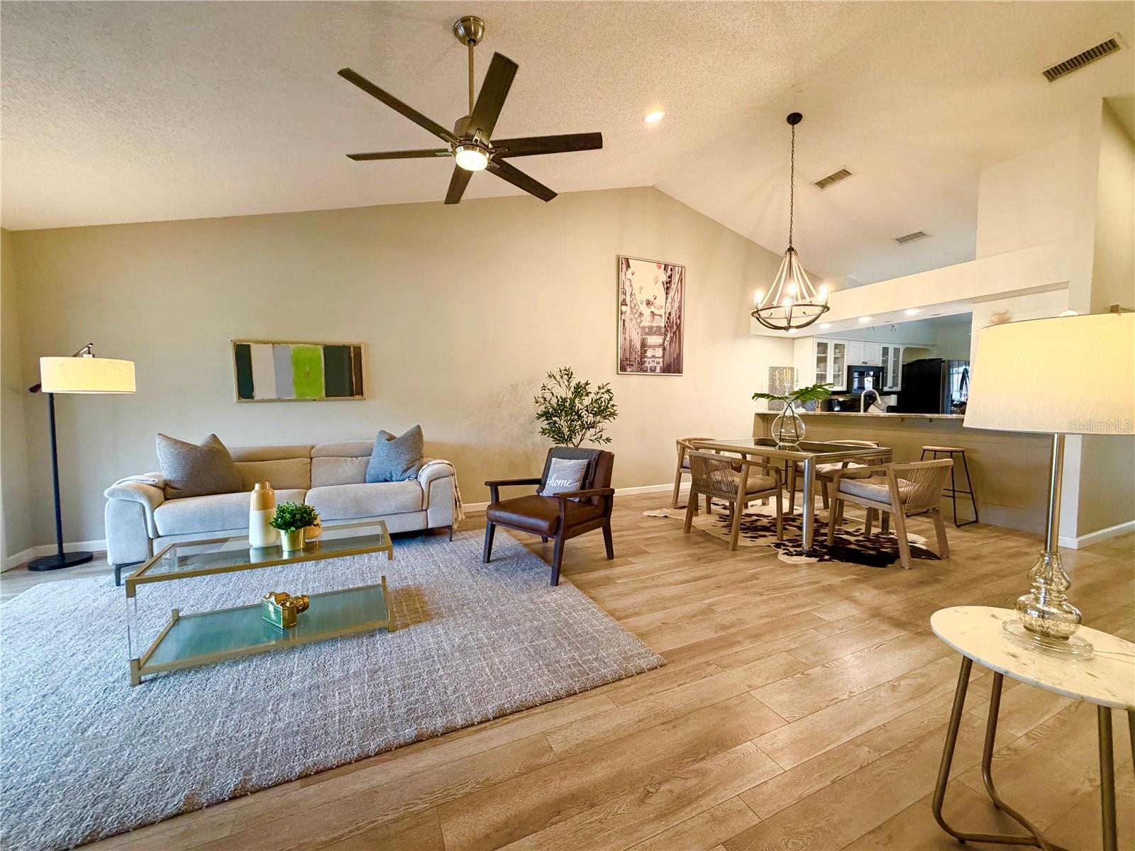 5847 CLUBSIDE DR — photo 9