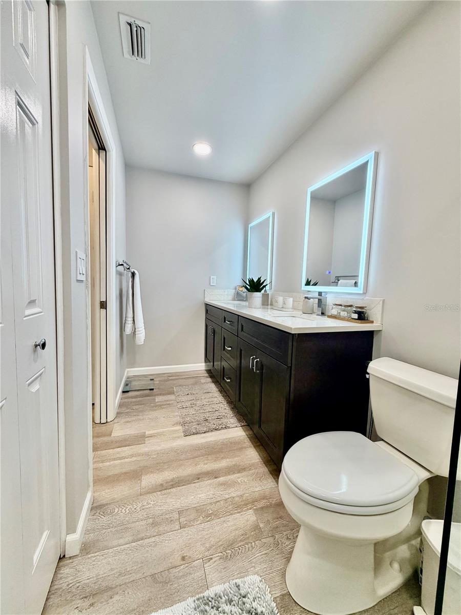5847 CLUBSIDE DR — photo 18