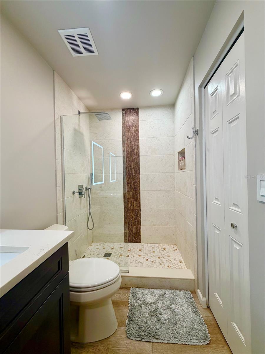 5847 CLUBSIDE DR — photo 13