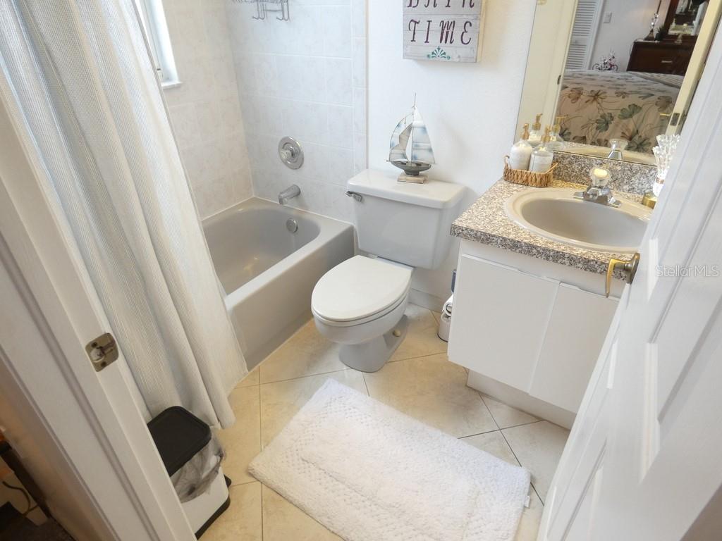 7655 VIENNA LN — photo 33