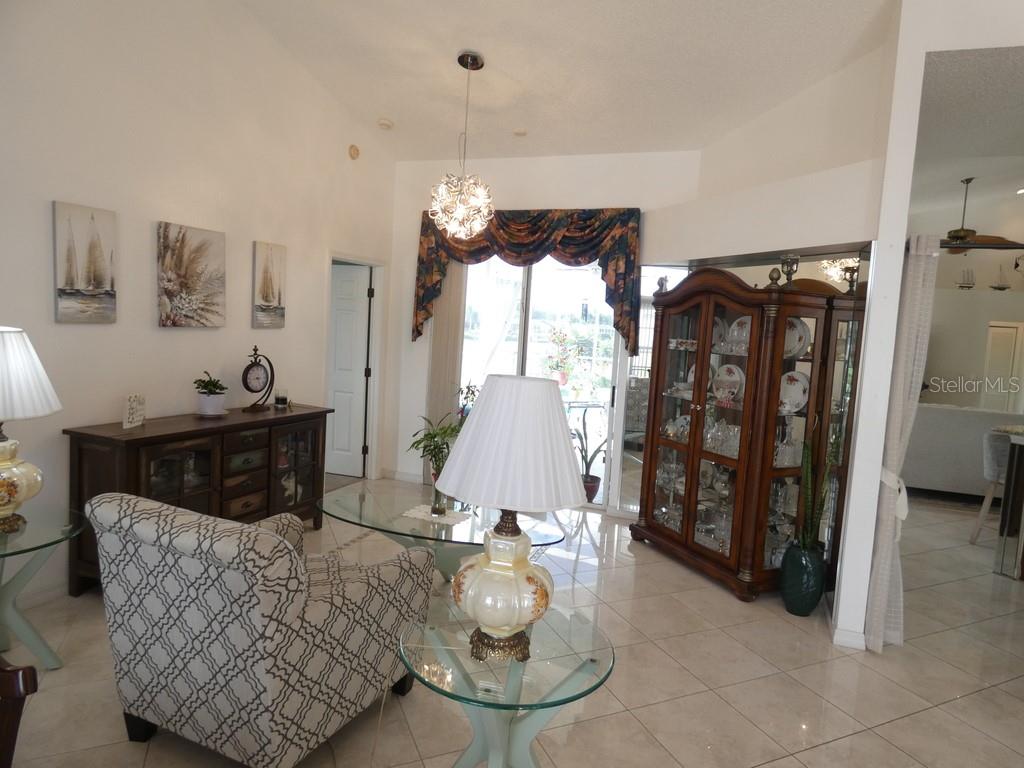 7655 VIENNA LN — photo 16