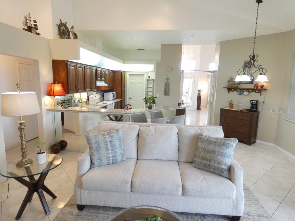 7655 VIENNA LN — photo 31