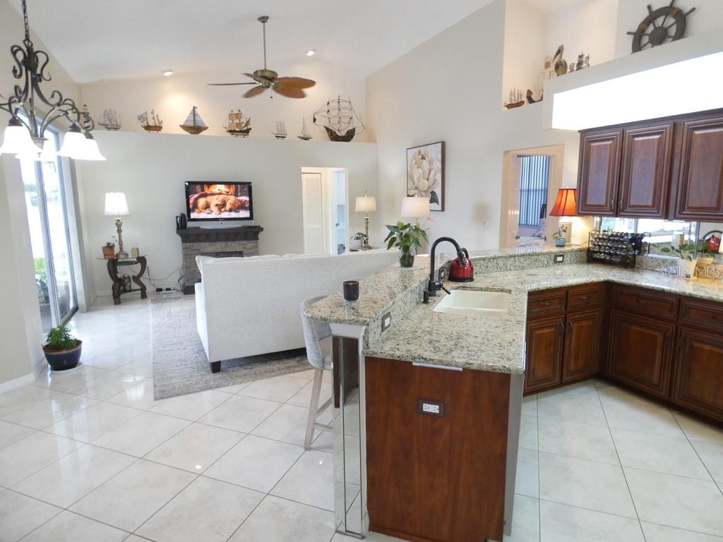 7655 VIENNA LN — photo 26