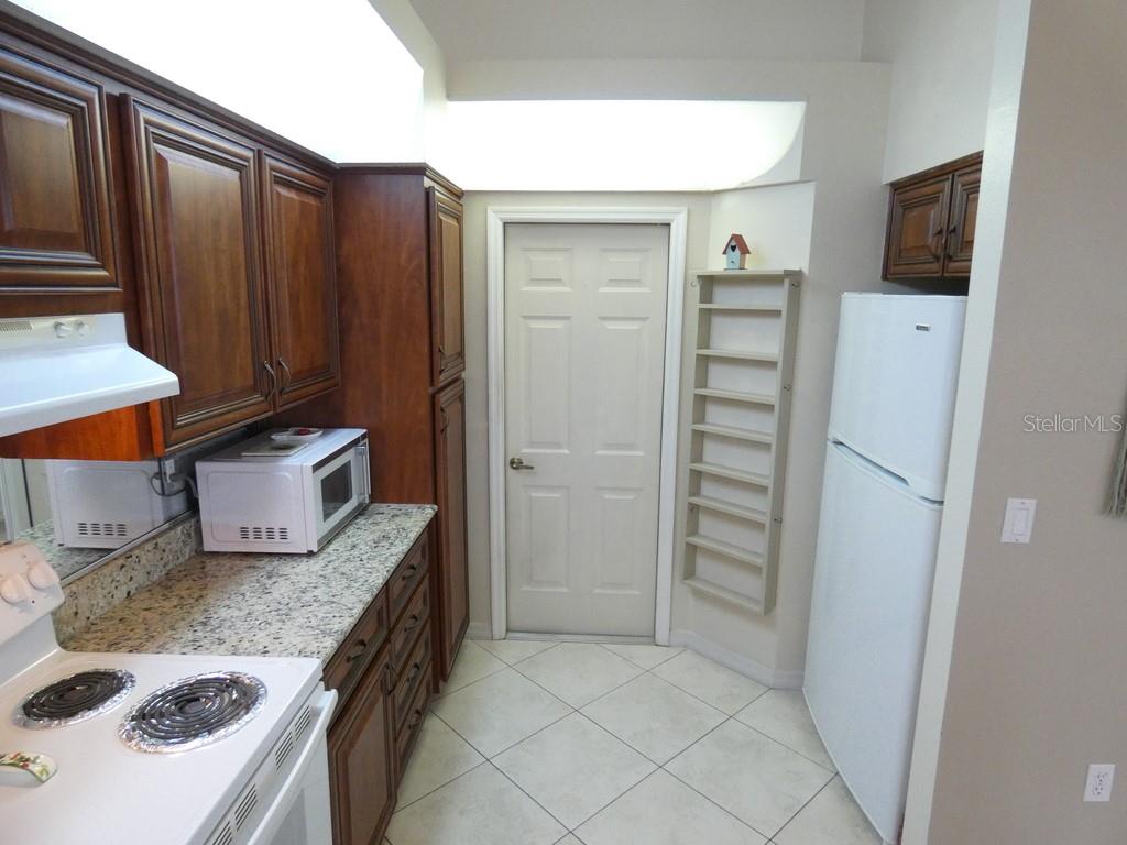 7655 VIENNA LN — photo 15