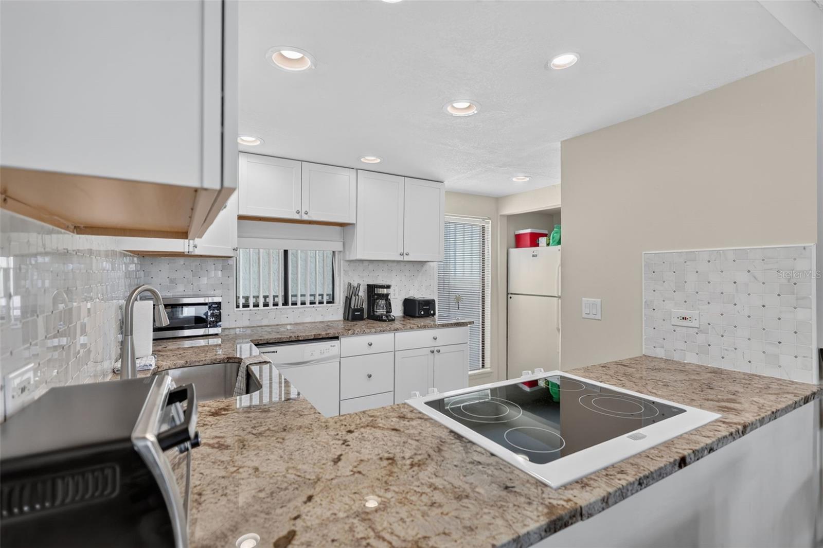 6157 MIDNIGHT PASS RD #E53 — photo 9