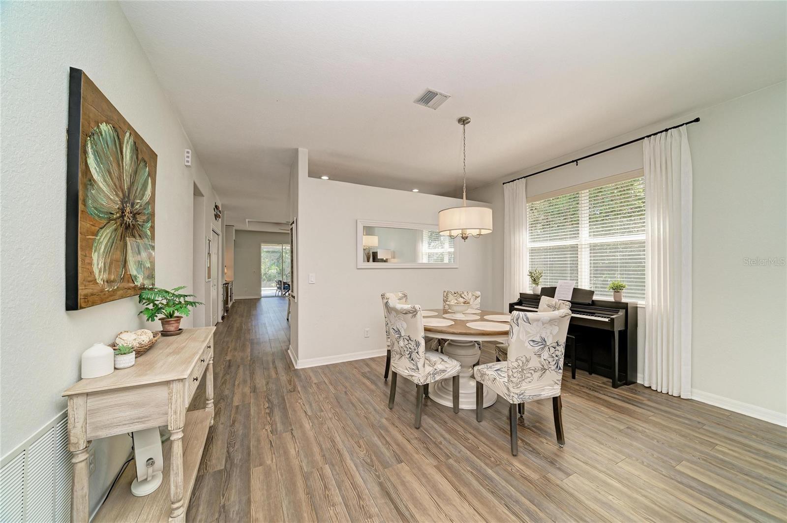2359 CARAWAY DR — photo 12