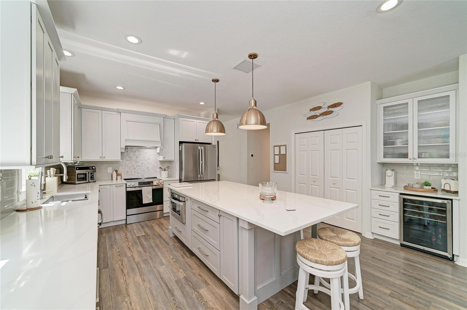 2359 CARAWAY DR — photo 17