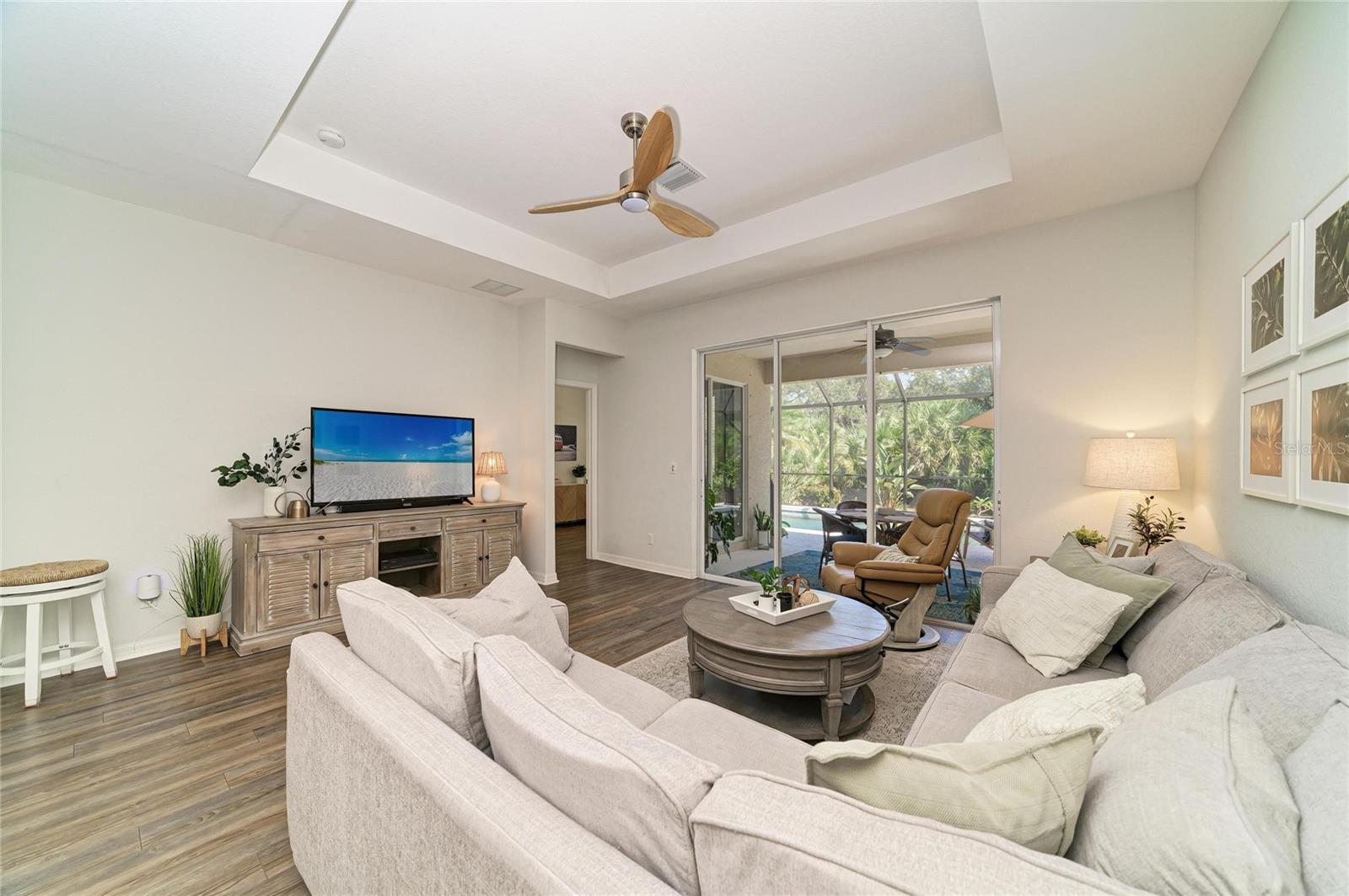 2359 CARAWAY DR — photo 23