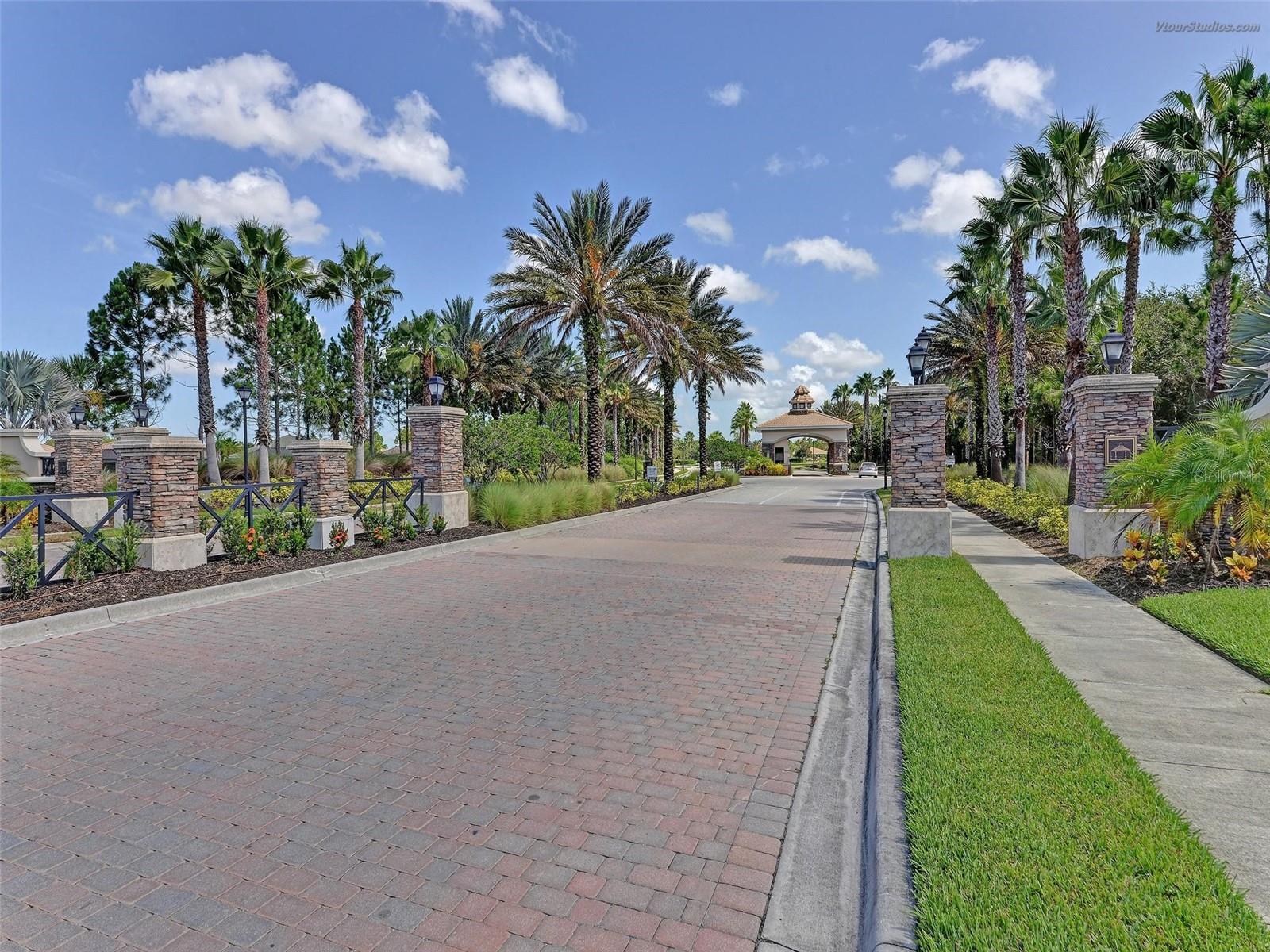 2359 CARAWAY DR — photo 61