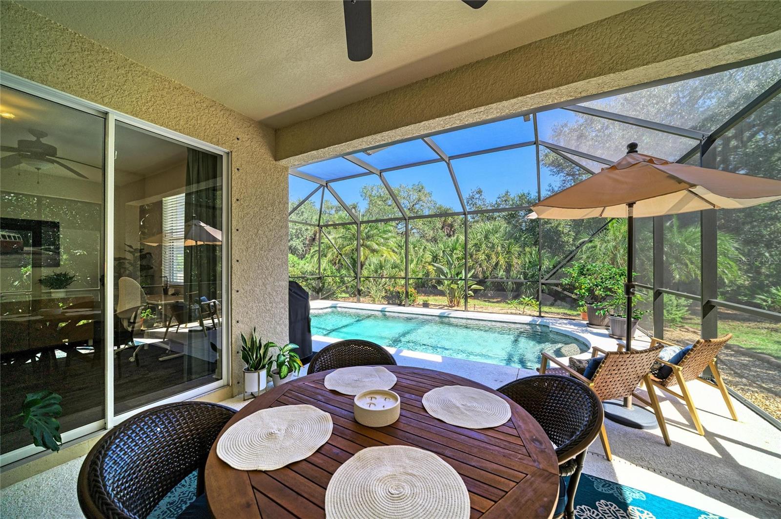 2359 CARAWAY DR — photo 44