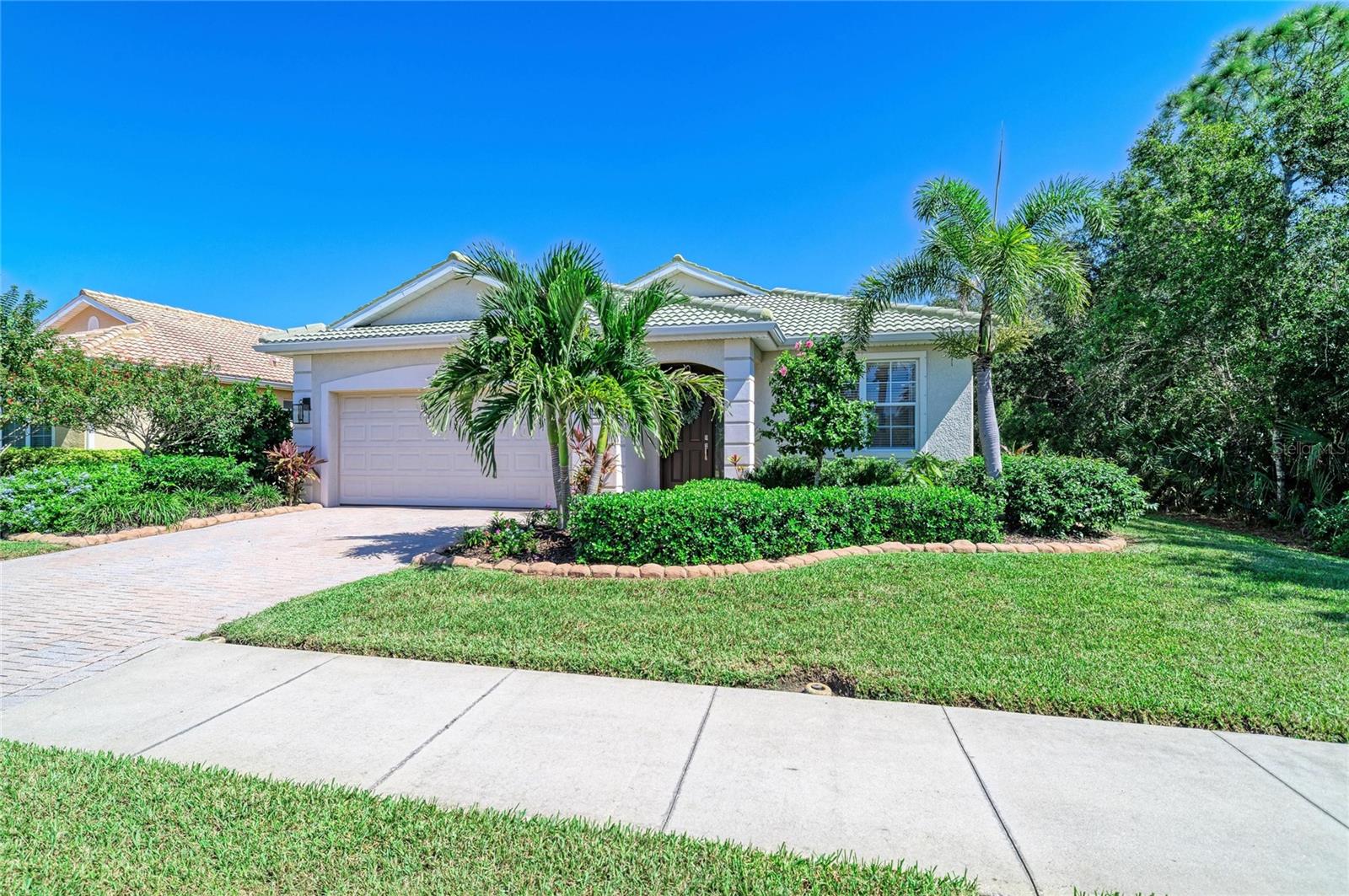 2359 CARAWAY DR — photo 3