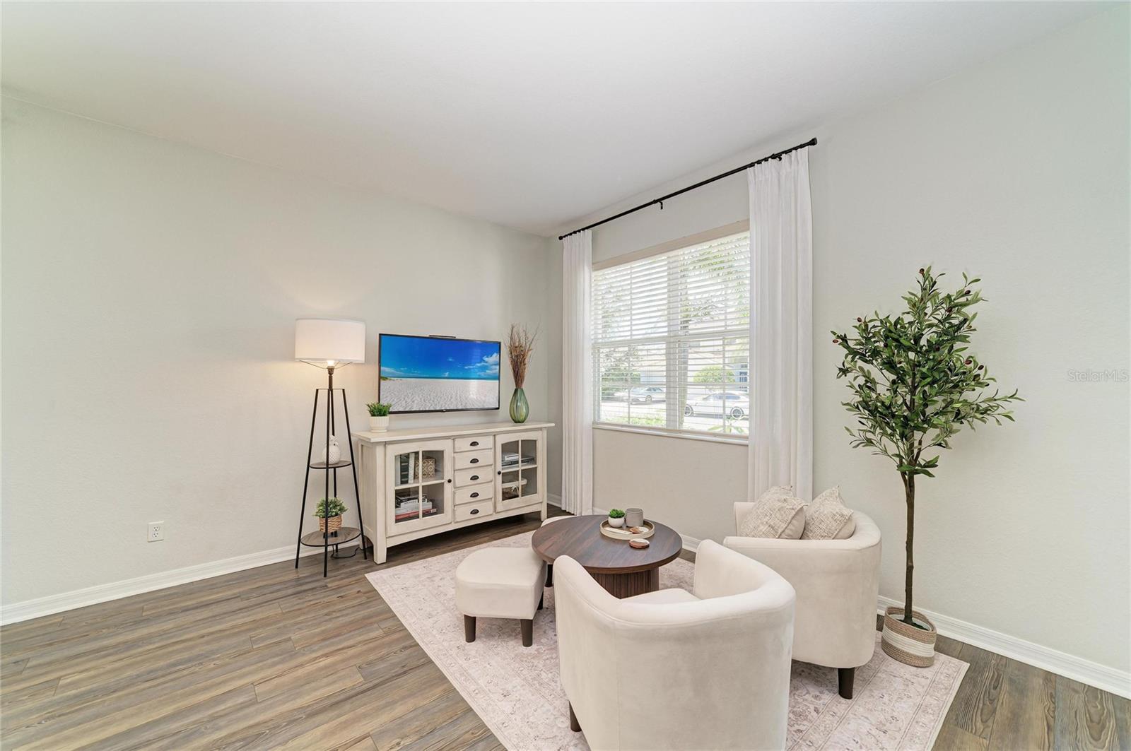 2359 CARAWAY DR — photo 8