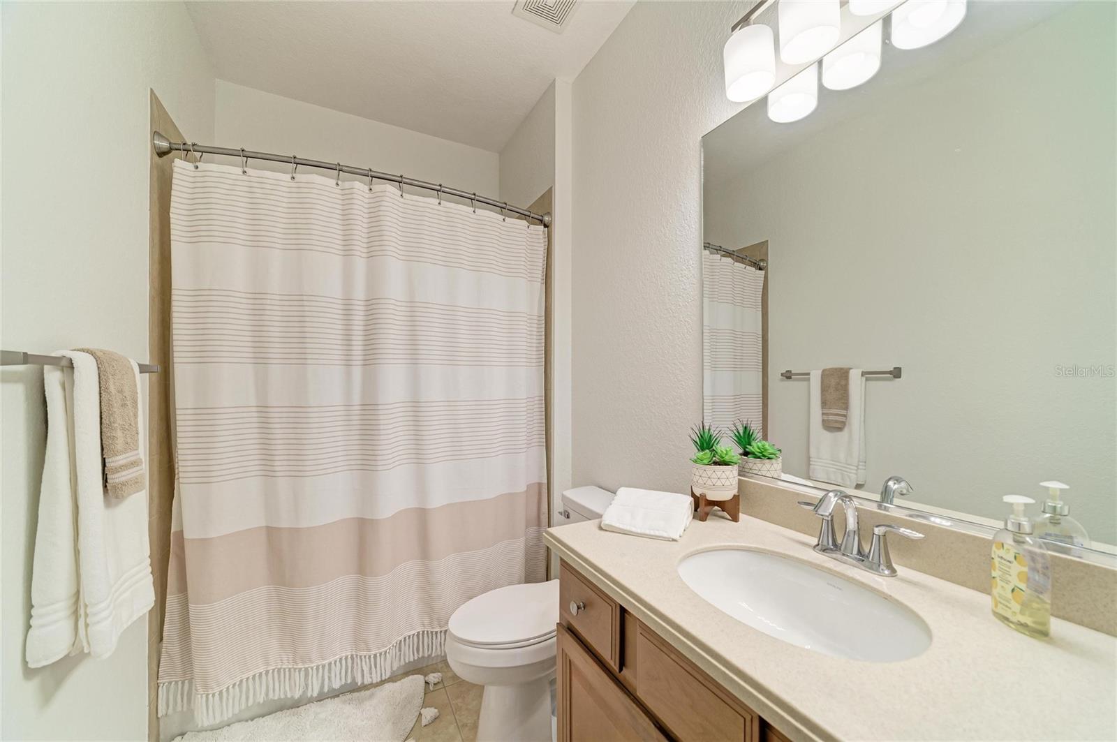 2359 CARAWAY DR — photo 38