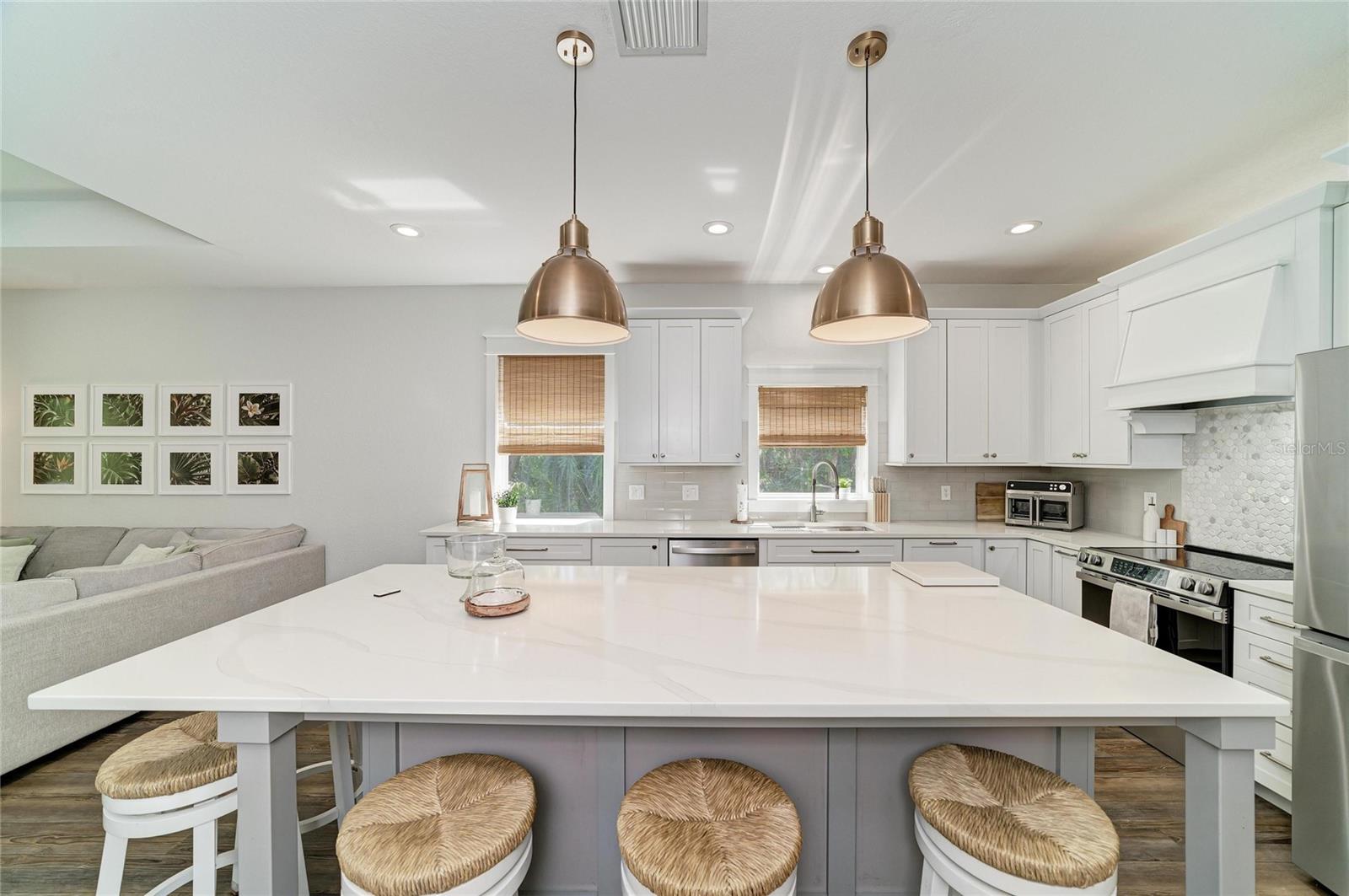 2359 CARAWAY DR — photo 14