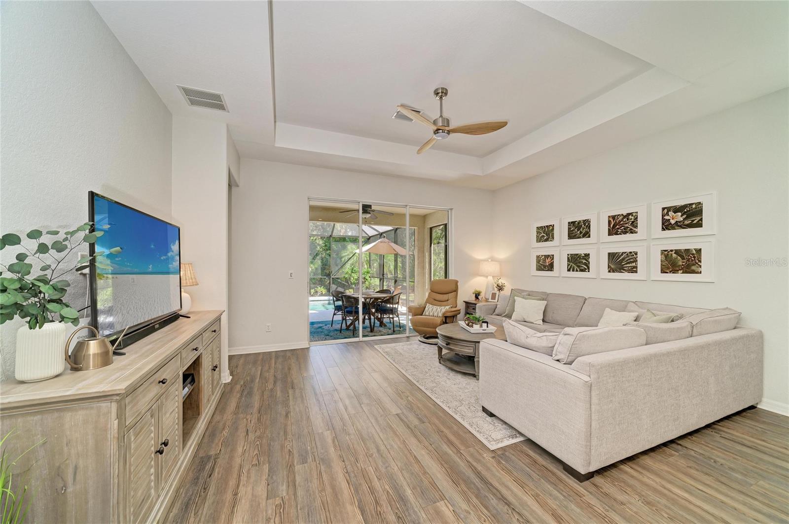 2359 CARAWAY DR — photo 22