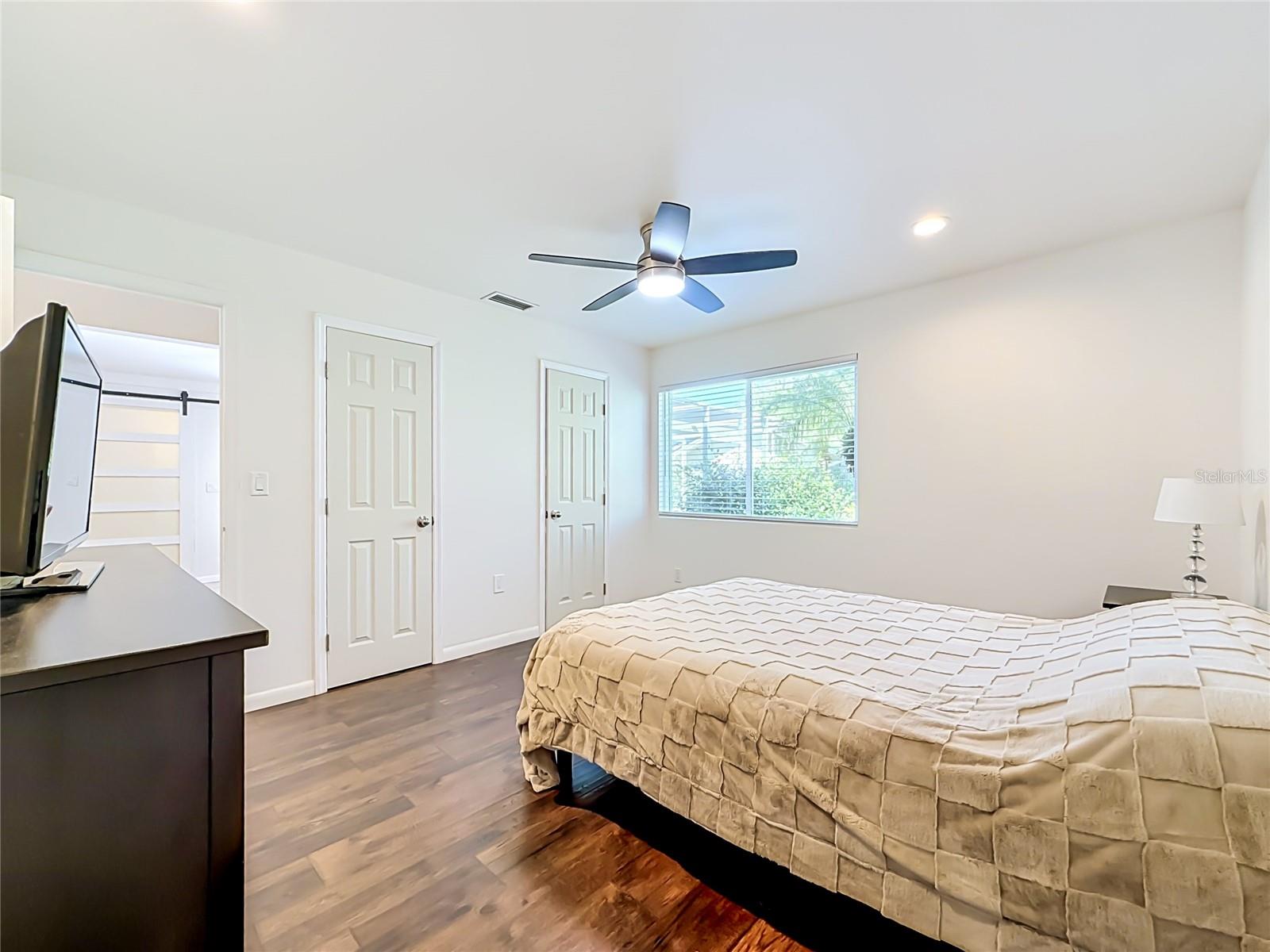 1852 SOURWOOD BLVD — photo 18