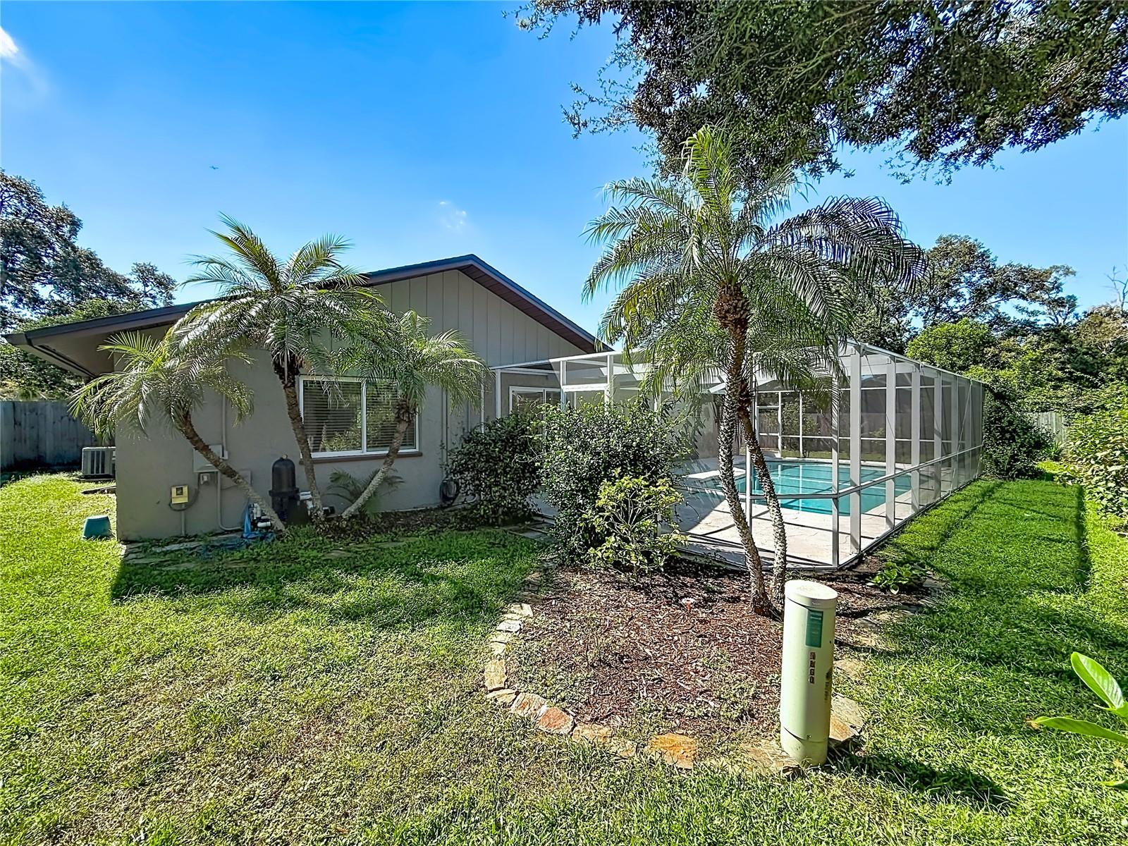 1852 SOURWOOD BLVD — photo 36