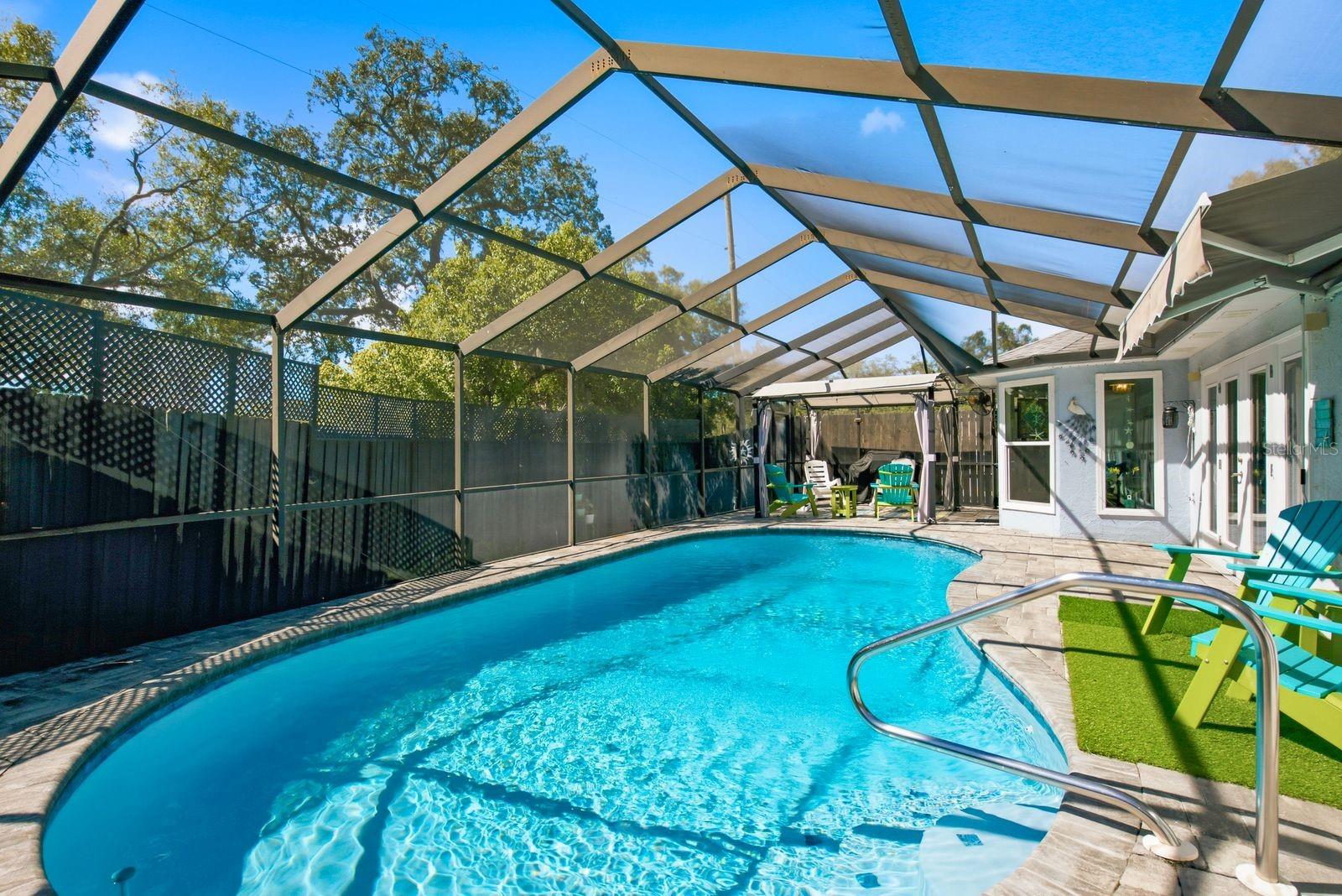 726 CRYSTAL DR — photo 37