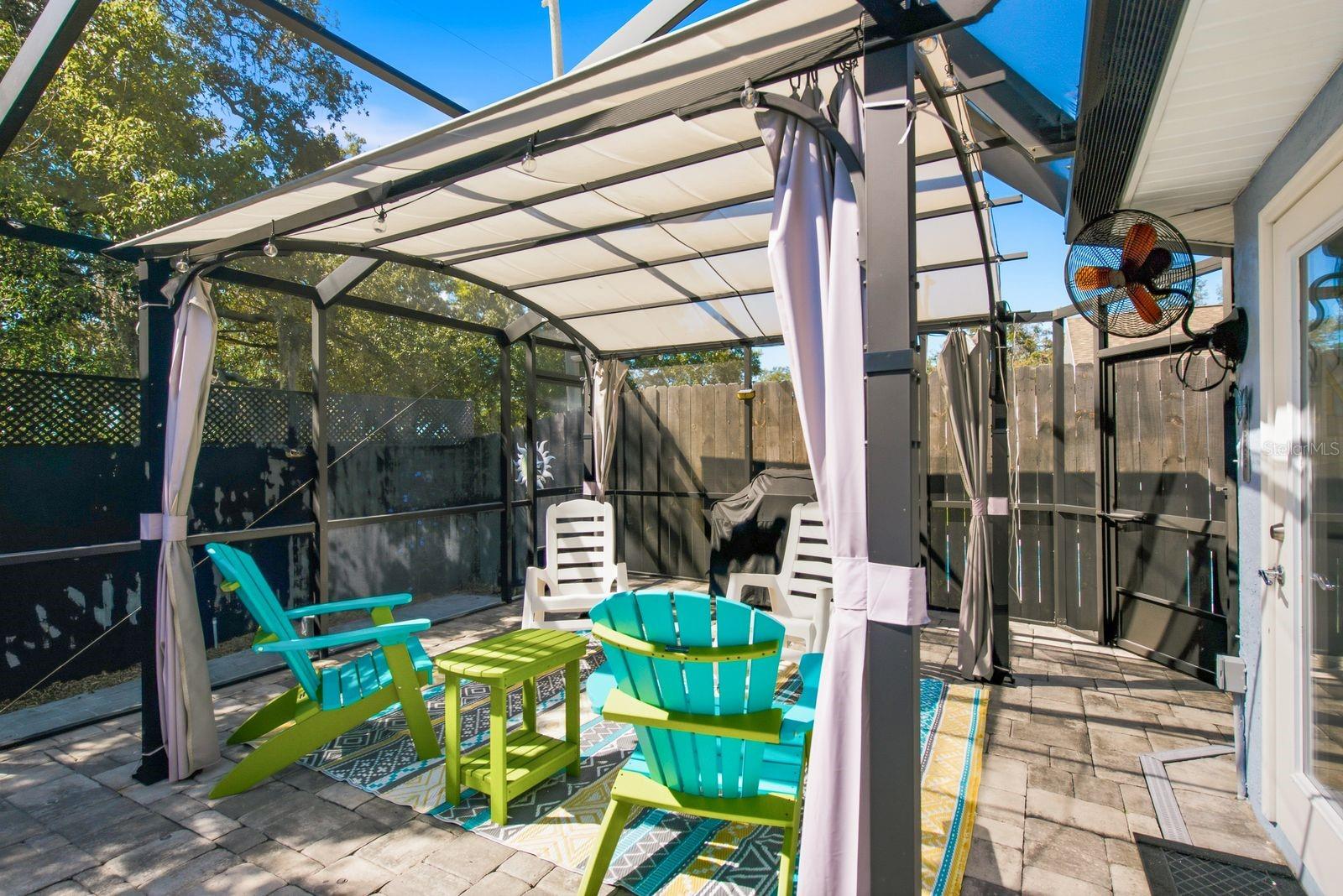 726 CRYSTAL DR — photo 35
