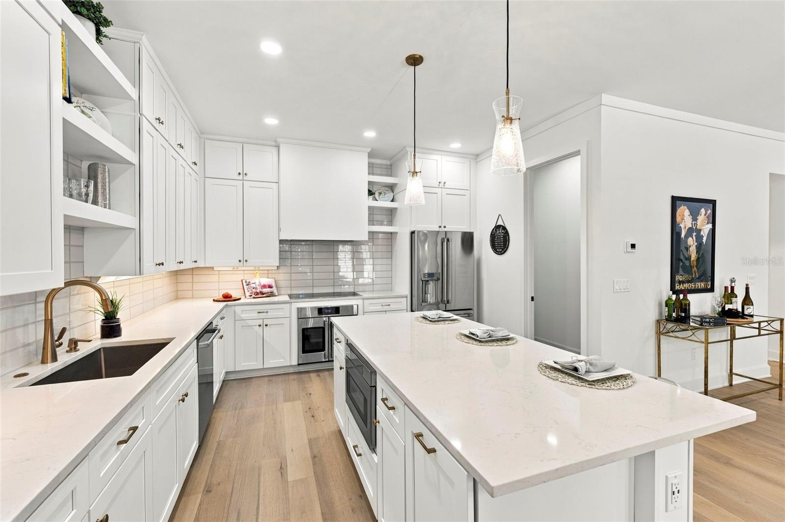 460 GILMAN PL N — photo 15