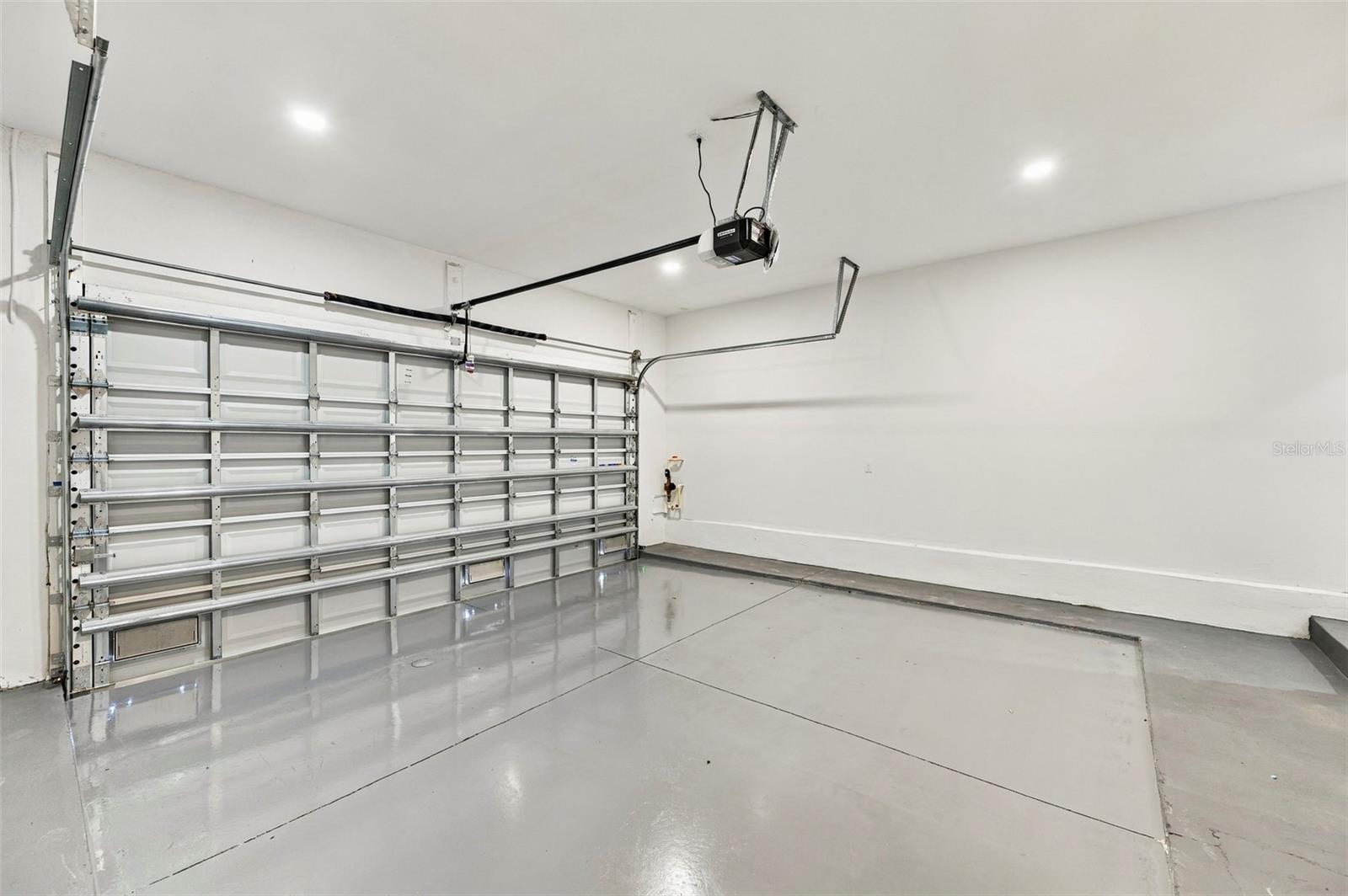 460 GILMAN PL N — photo 46