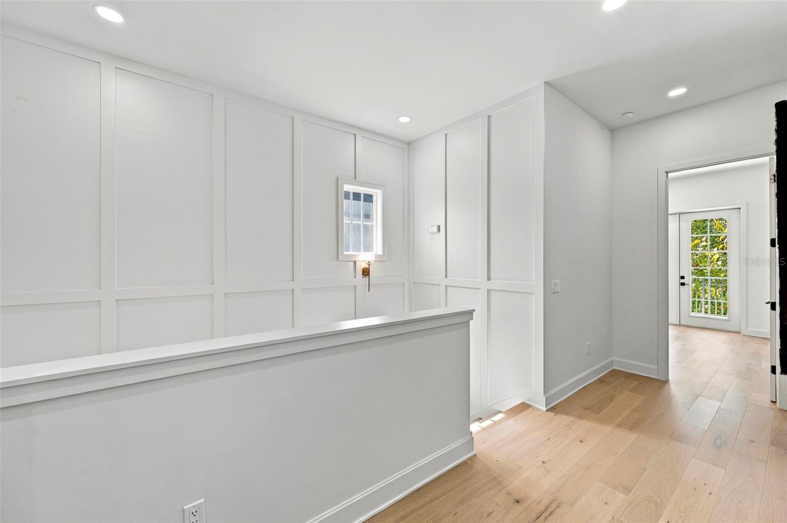 460 GILMAN PL N — photo 21