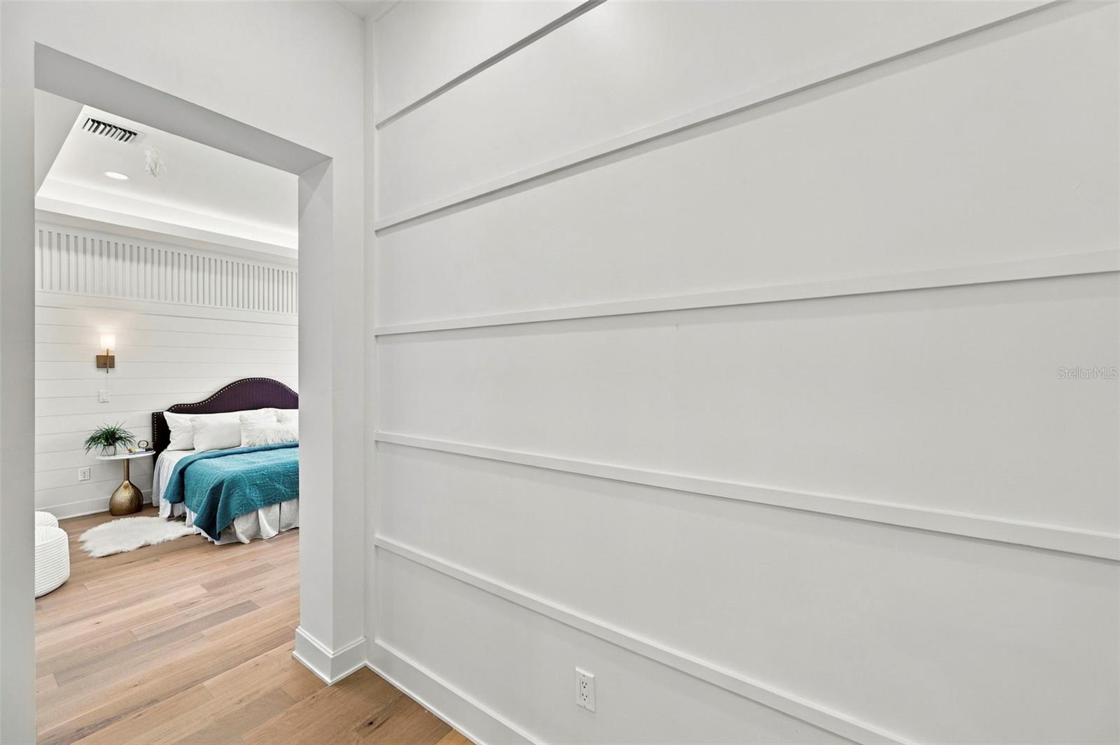 460 GILMAN PL N — photo 22