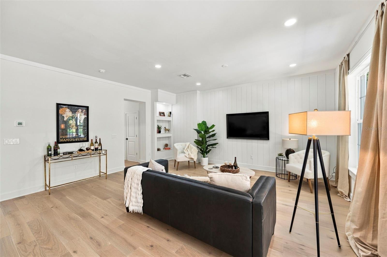 460 GILMAN PL N — photo 7
