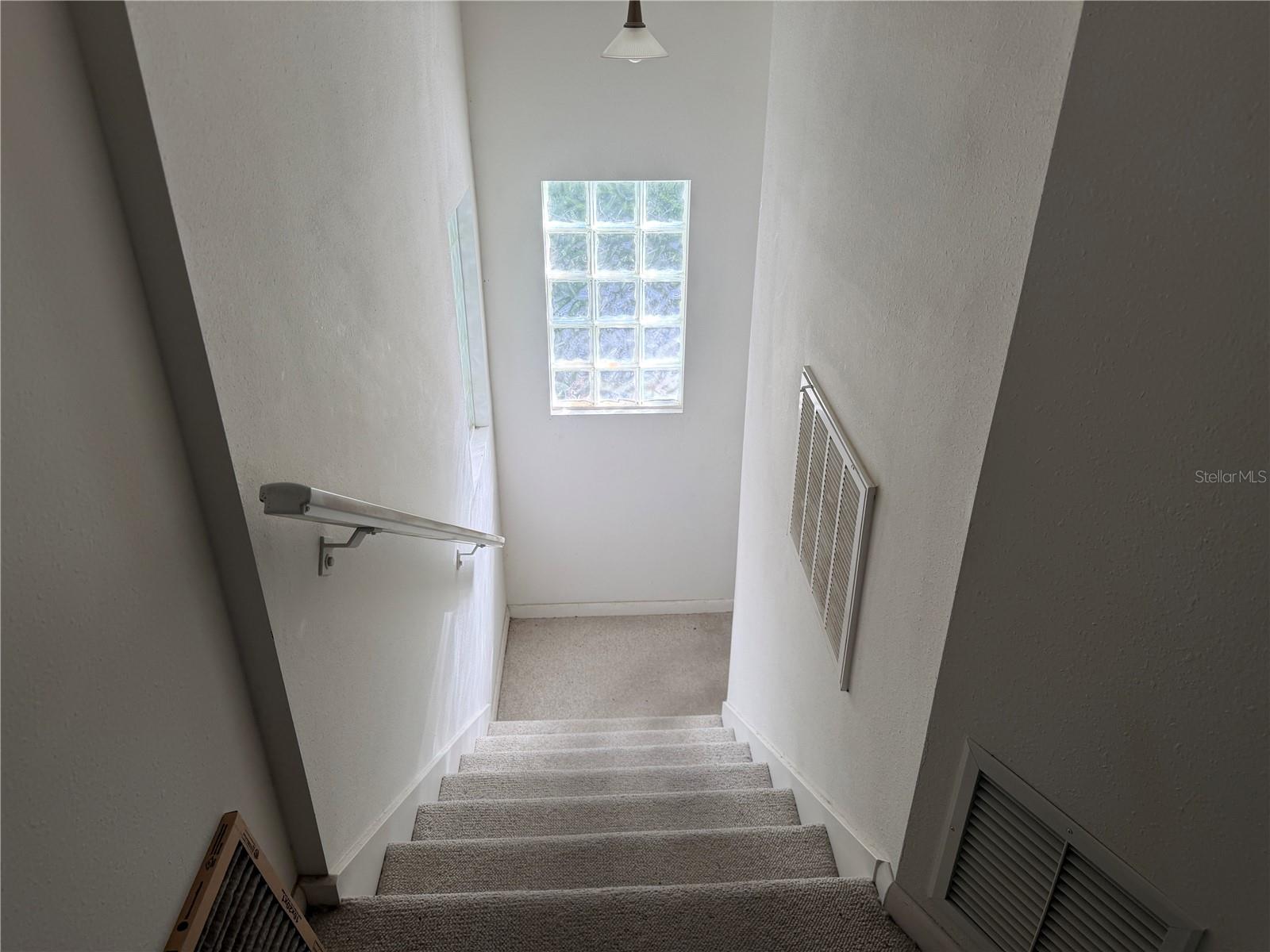 1475 PALMETTO DR — photo 6