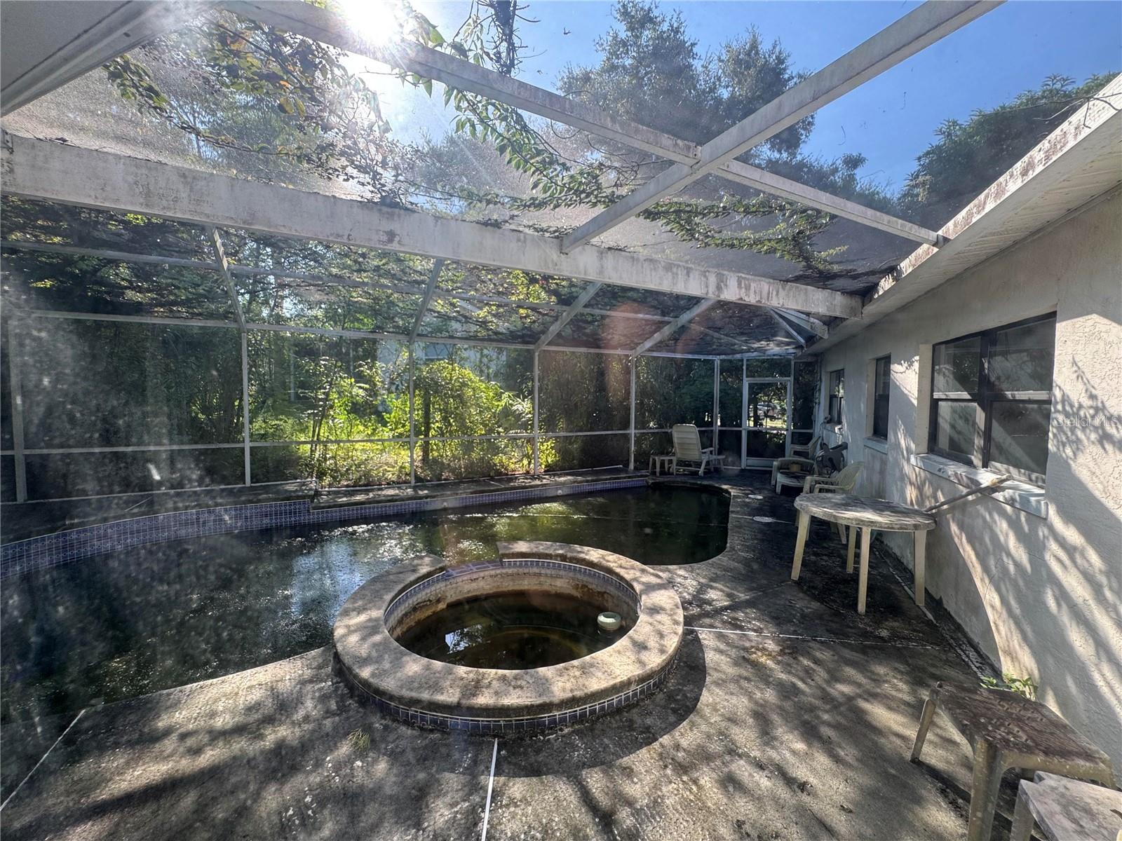 1475 PALMETTO DR — photo 11